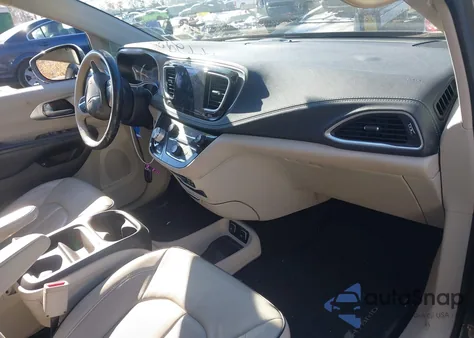 2017 Chrysler Pacifica Hybrid Platinum from USA, damaged, VIN 2C4RC1N77HR739930